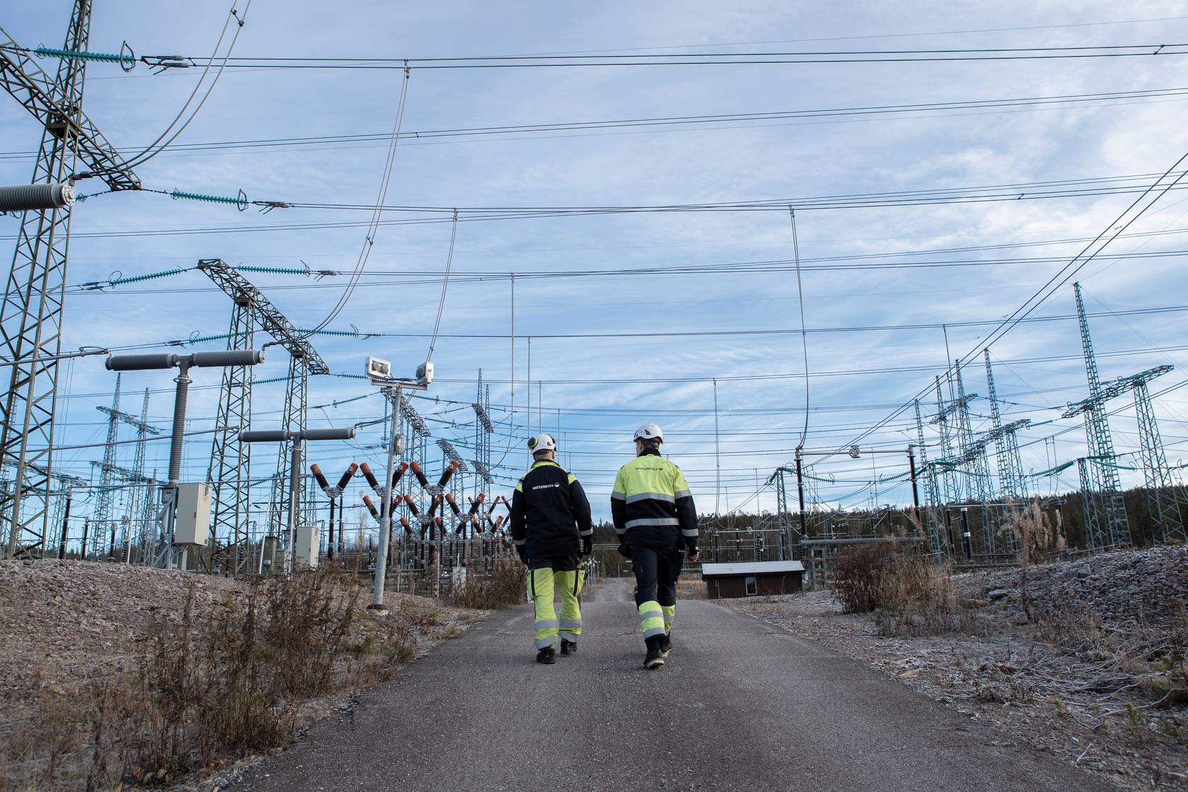 Zwei Vattenfall-Mitarbeiter im Kraftwerk Harsprånget